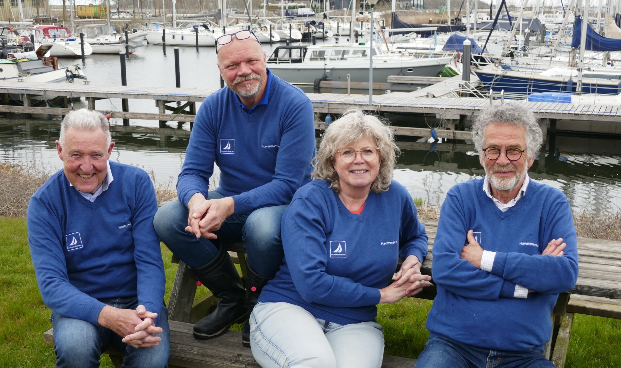 Afbeelding van de invalhavenmeesters. v.l.n.r. Hans de Groot, Hans Onstein, Helma Gravendeel, Albert Oldenhof